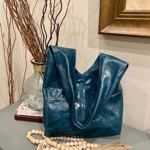 ROUGH & TUMBLE CANDID SLING!  BRAND NEW!